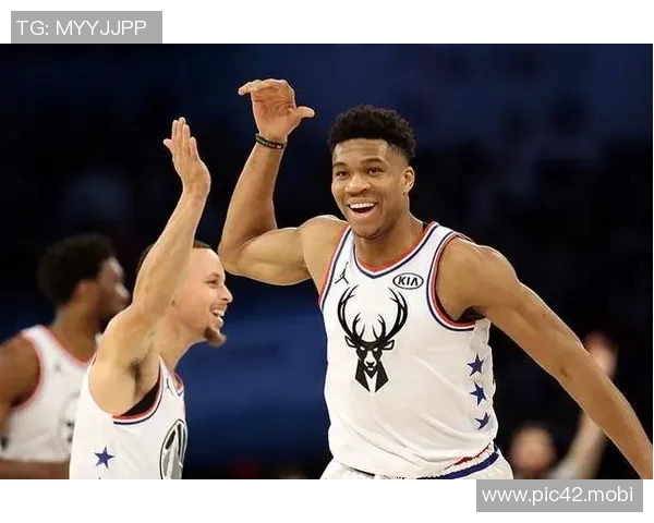 美记:尼克斯与热火将全力竞争字母哥,热火选秀权储备更占优势 美记:尼克斯与热火将全力竞争字母哥,热火选秀权储备更占优势